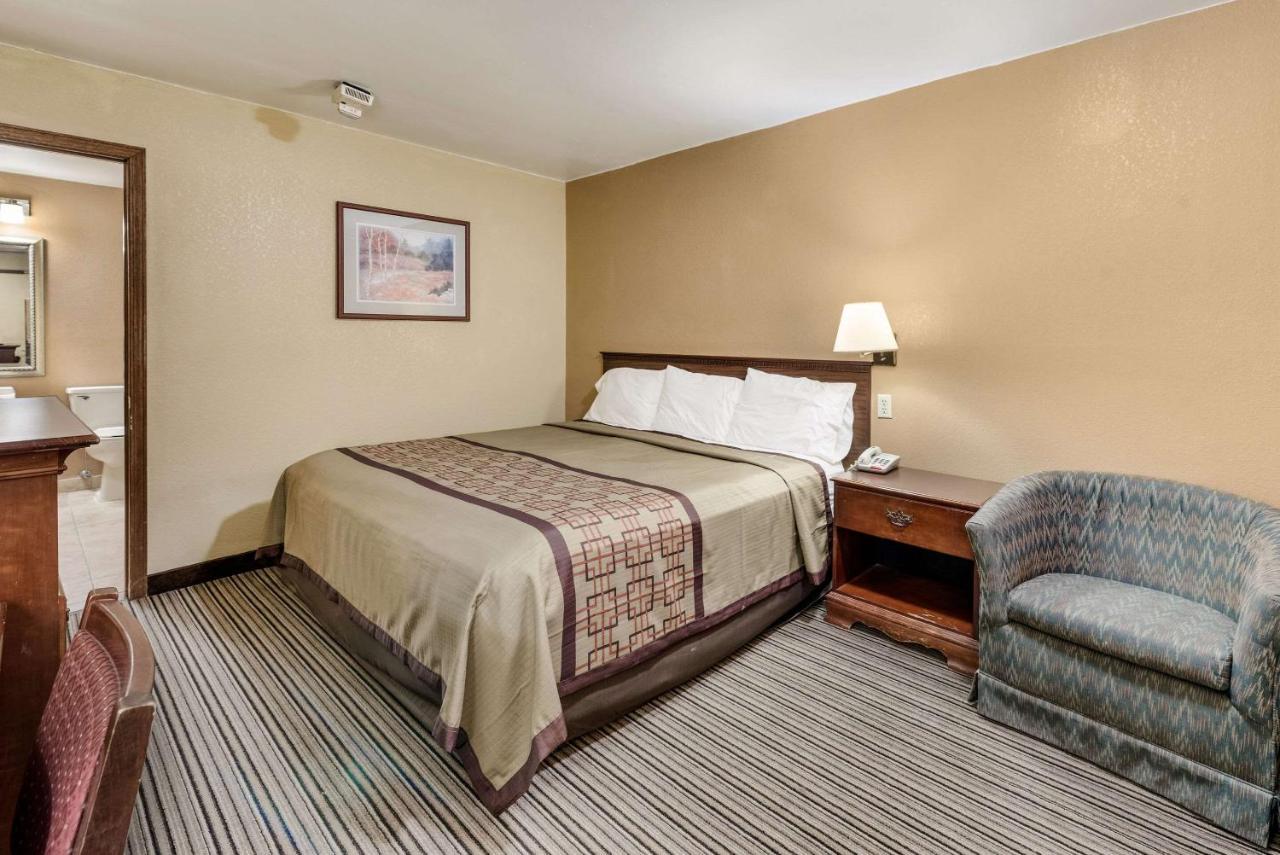 Rodeway Inn Columbus Dış mekan fotoğraf