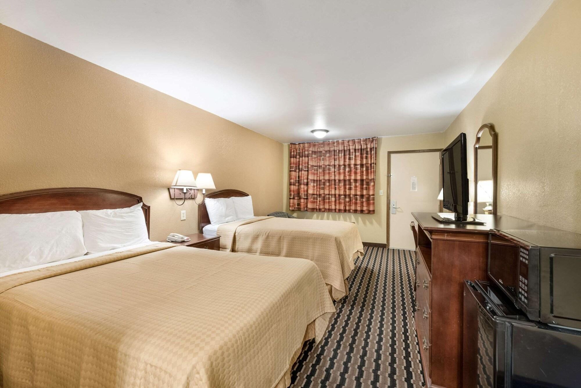 Rodeway Inn Columbus Dış mekan fotoğraf